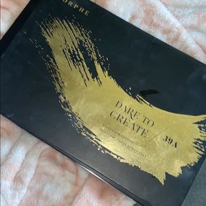 Morphe dare to create 39a